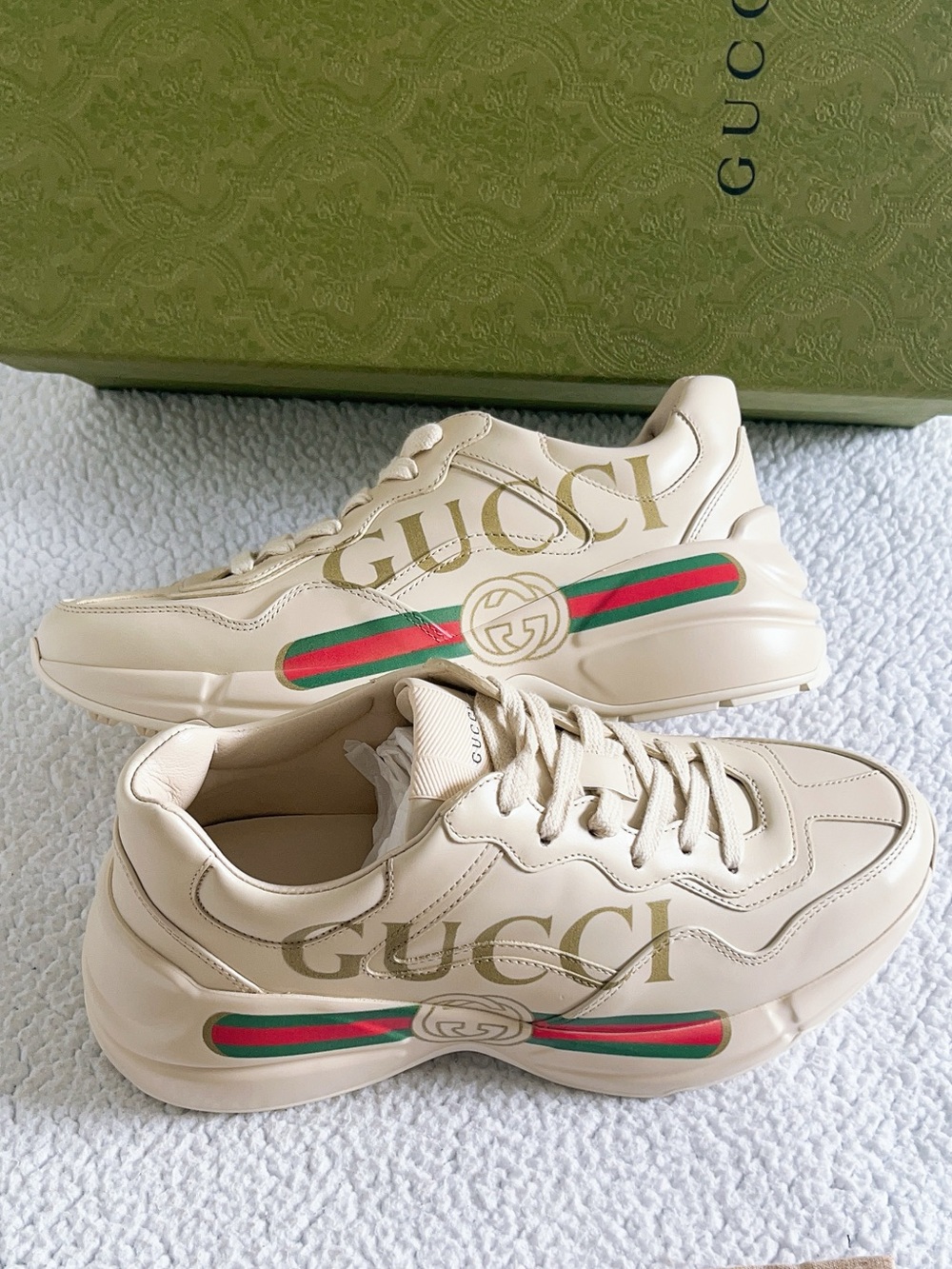 Gucci Rhyton Gucci Logo Leather Sneaker - Picture 6 of 16